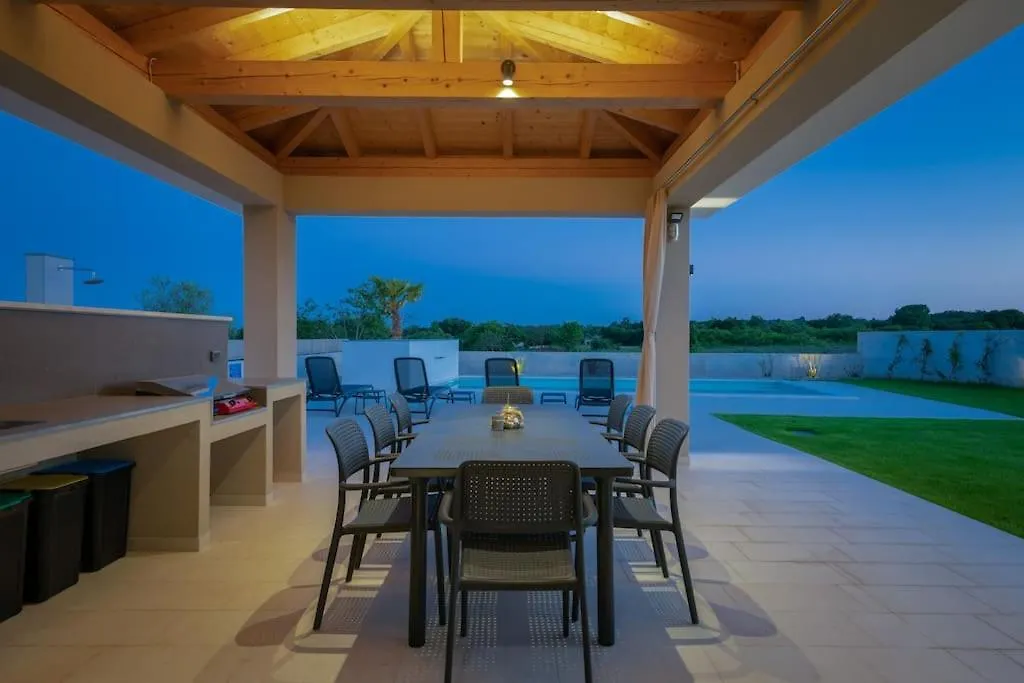 Villa Rhea, Marcana 0*,  Croatia