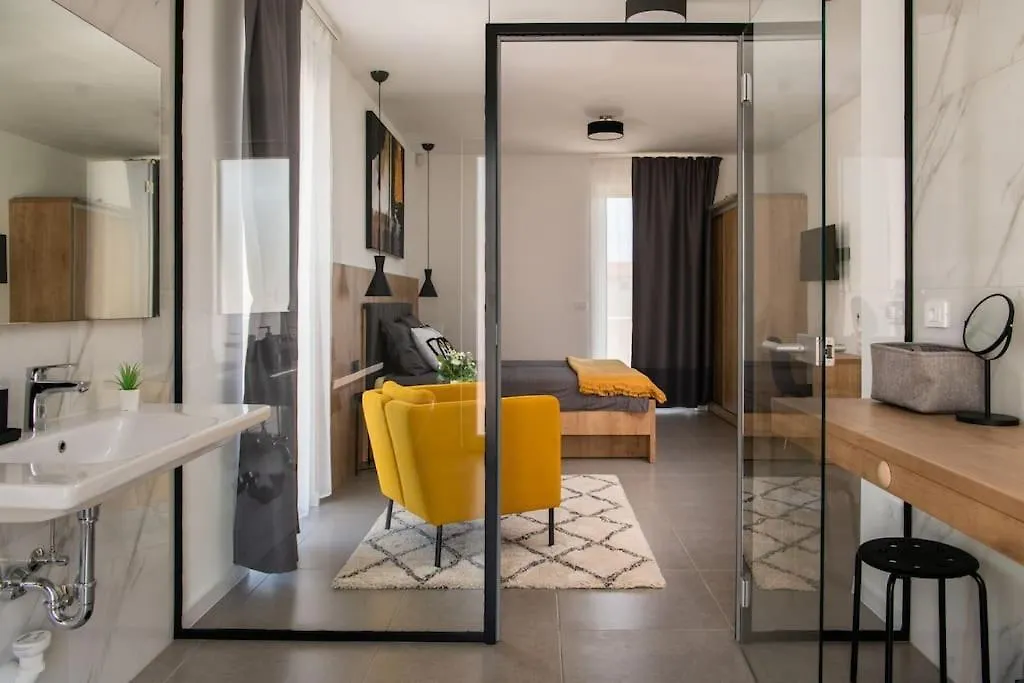 Villa Rhea, Marcana 0*,  Croatia